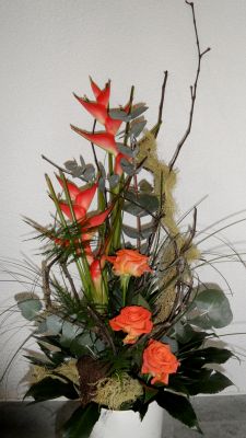 Helikonienstrauß mit Rosen