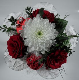 Valentinsstrauß mit Mäuseherz